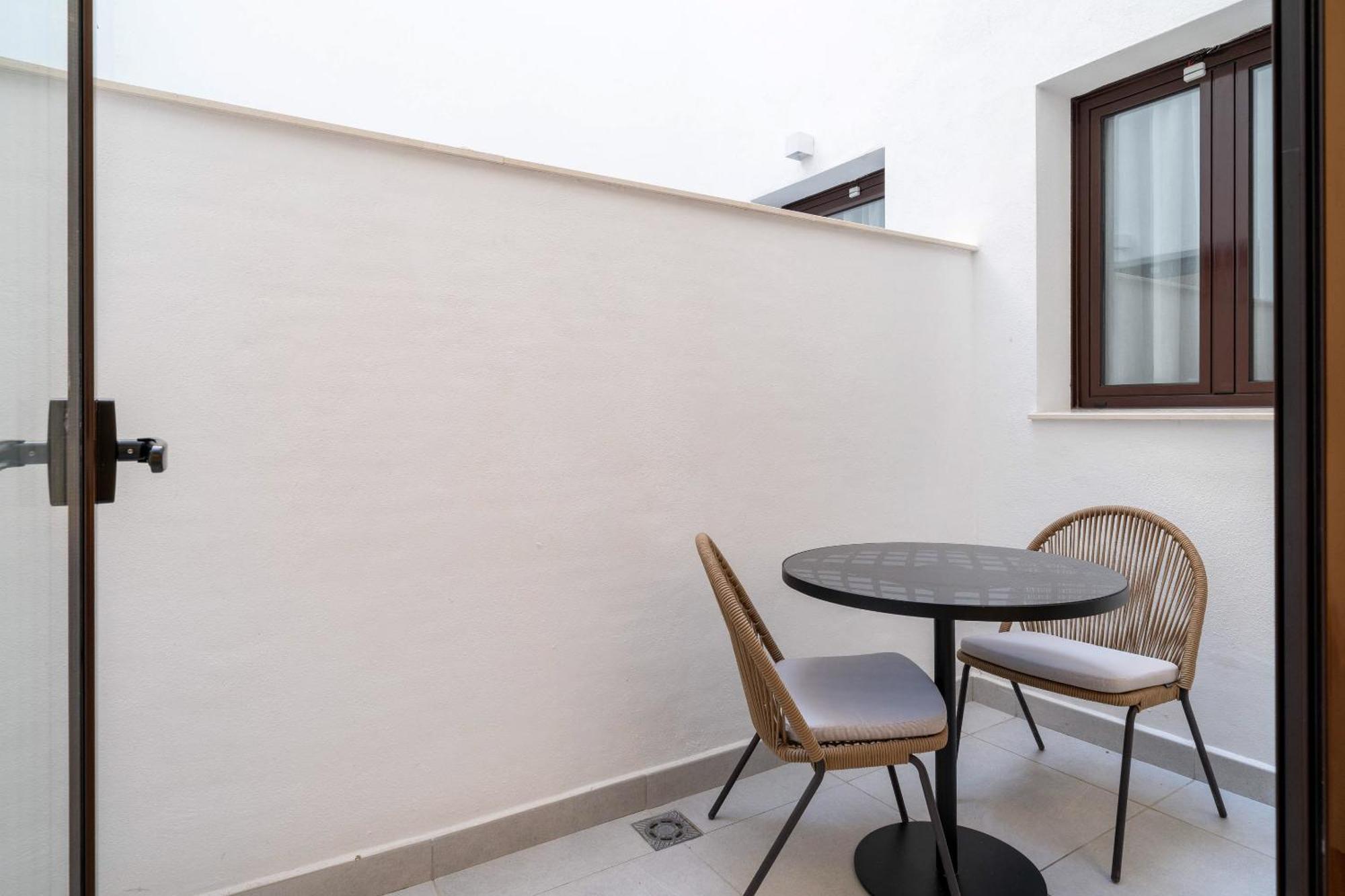 Limehome Malaga Calle Victoria Cameră foto